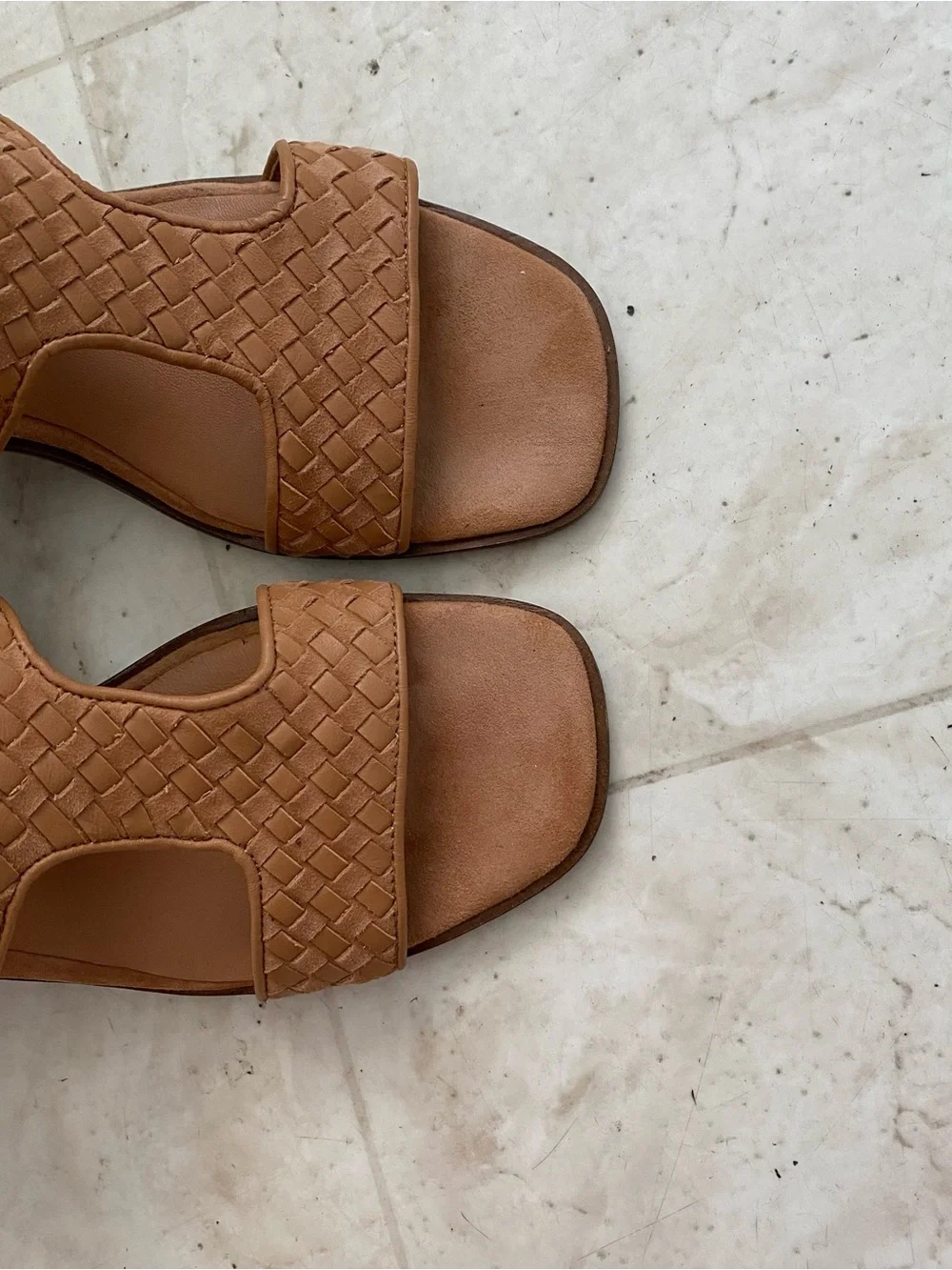 $189 Gentle Souls Manda Brown Woven Leather Square Toe Block Heels Sandals Sz 9